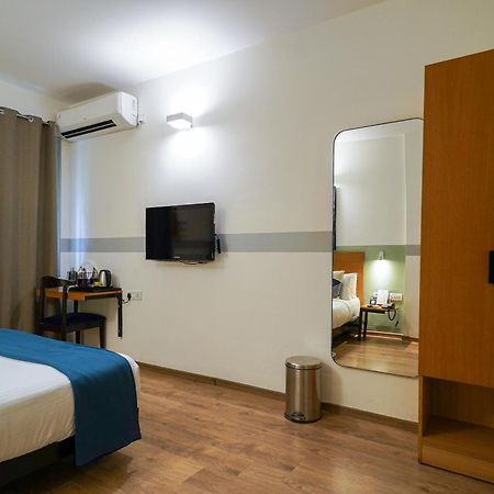 Olive Hotel Magrath By Embassy Group Бангалор Экстерьер фото